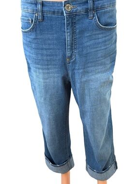 Classic women's cropped Mid-Blue Relaxed Fit Jeans